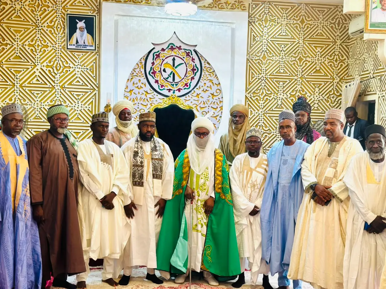 Jigawa Hisbah Commandant Pays Condolence and Congratulatory Visit to New Emir of Gumel